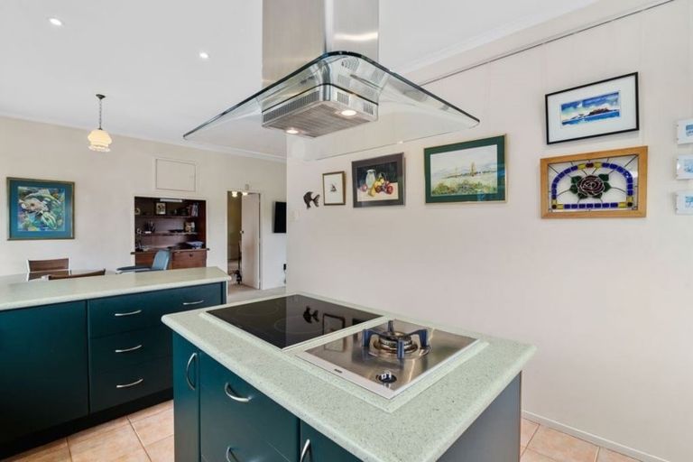 Photo of property in 12 Gwendoline Street, Glenholme, Rotorua, 3010