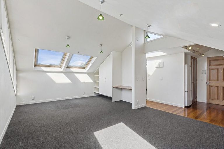 Photo of property in 195 The Terrace, Wellington Central, Wellington, 6011