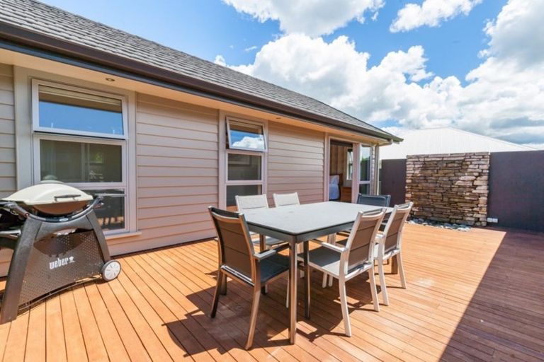 Photo of property in 120 Kenrigg Road, Kinloch, Taupo, 3377