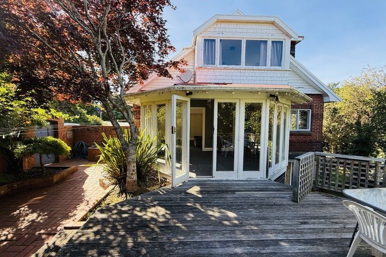 Photo of property in 52 Melrose Street, Roslyn, Dunedin, 9010