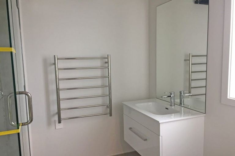 Photo of property in 18 Robrosa Street, Wanaka, 9305