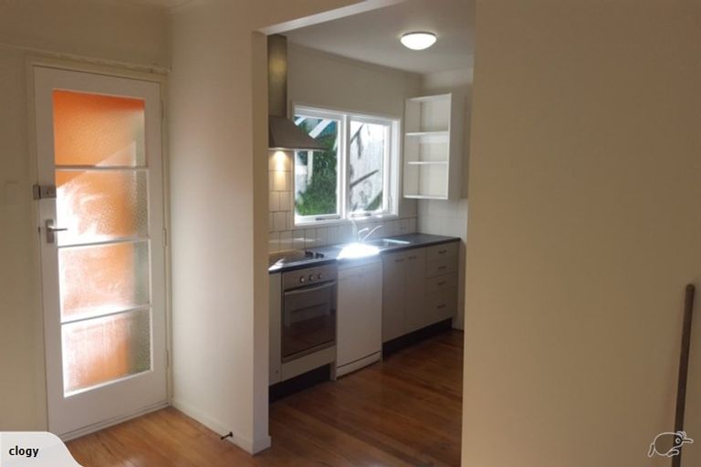 Photo of property in 1/9 Ngaio Gorge Road, Ngaio, Wellington, 6035