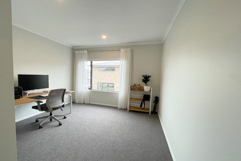 Photo of property in 41 Koura Drive, Red Beach, 0932