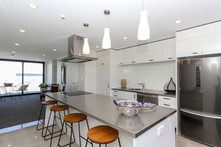 Photo of property in 8/86 Hurlstone Drive, Waiwhakaiho, New Plymouth, 4312