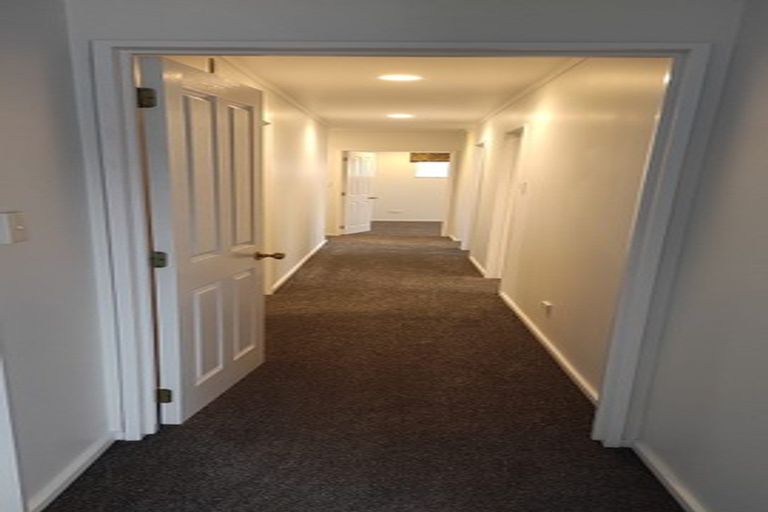 Photo of property in 16a Gills Avenue, Papakura, 2110