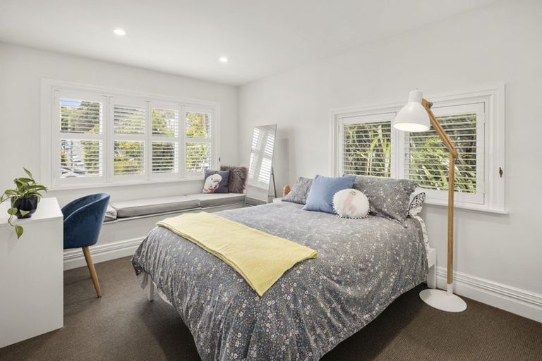 Photo of property in 56 Glen Road, Kelburn, Wellington, 6012