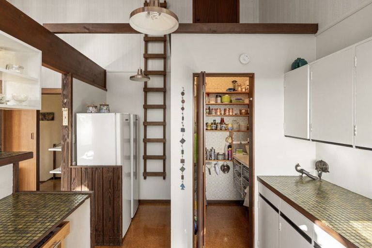 Photo of property in 279 Waitaha Road, Welcome Bay, Tauranga, 3112