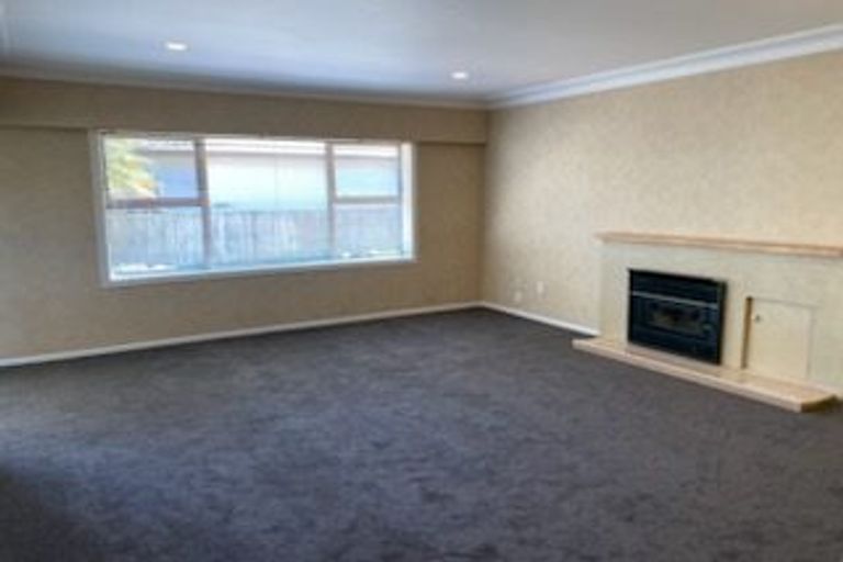 Photo of property in 11 Waller Avenue, Bucklands Beach, Auckland, 2012