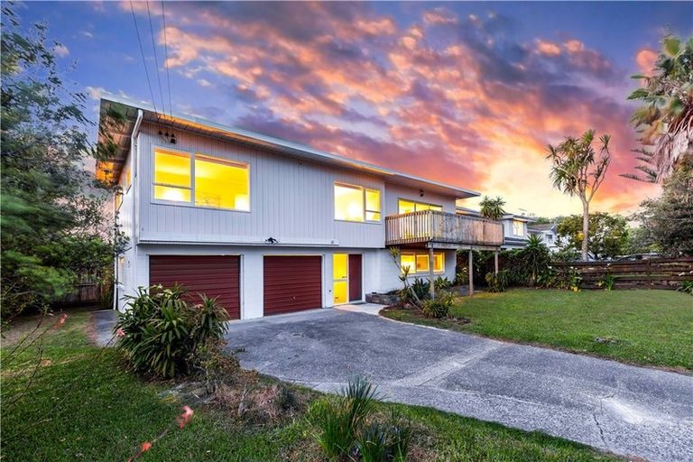 Photo of property in 59 Gordon Avenue, Forrest Hill, Auckland, 0620