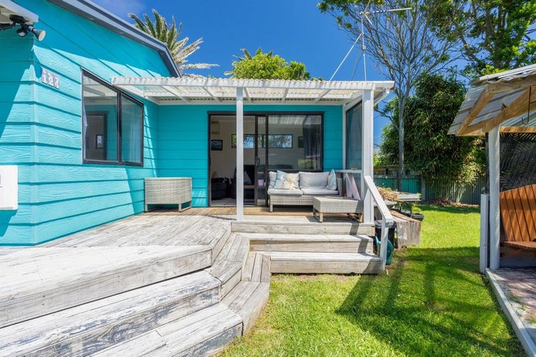 Photo of property in 124 Park Avenue, Waitarere Beach, Levin, 5510