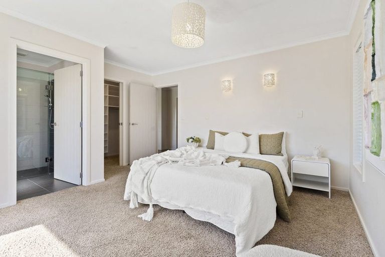 Photo of property in 4 Camellia Lane, Carterton, 5713