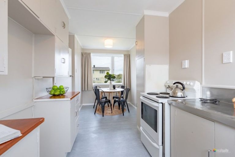 Photo of property in 21a Miranda Street, Cannons Creek, Porirua, 5024