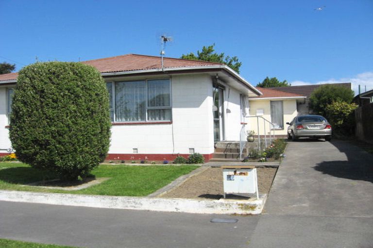 Photo of property in 2/86 Veitches Road, Casebrook, Christchurch, 8051