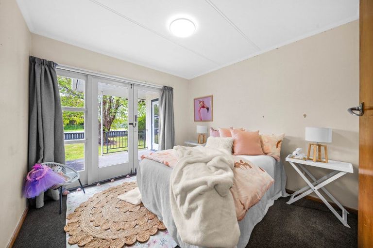 Photo of property in 79 Victoria Street, Carterton, 5713