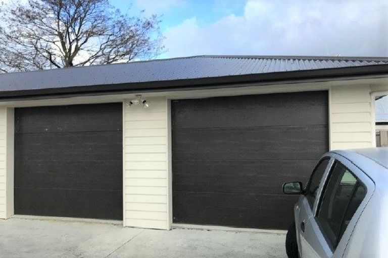 Photo of property in 4 Douglas Crescent, Fairfield, Hamilton, 3214