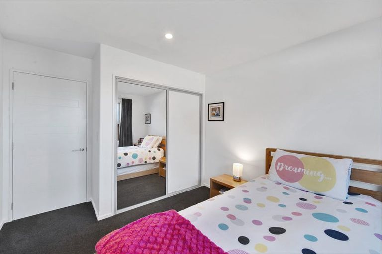 Photo of property in 16 Whitau Place, Marshland, Christchurch, 8083