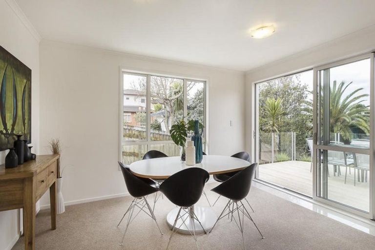 Photo of property in 19b Te Atatu Road, Te Atatu South, Auckland, 0610