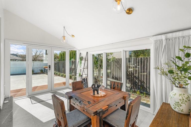 Photo of property in 16 Taylors Avenue, Bryndwr, Christchurch, 8052