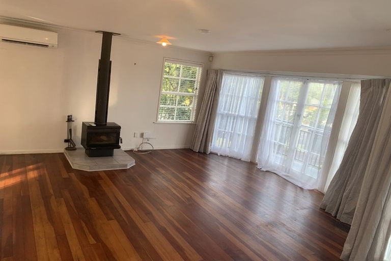 Photo of property in 81 Sycamore Drive, Sunnynook, Auckland, 0620