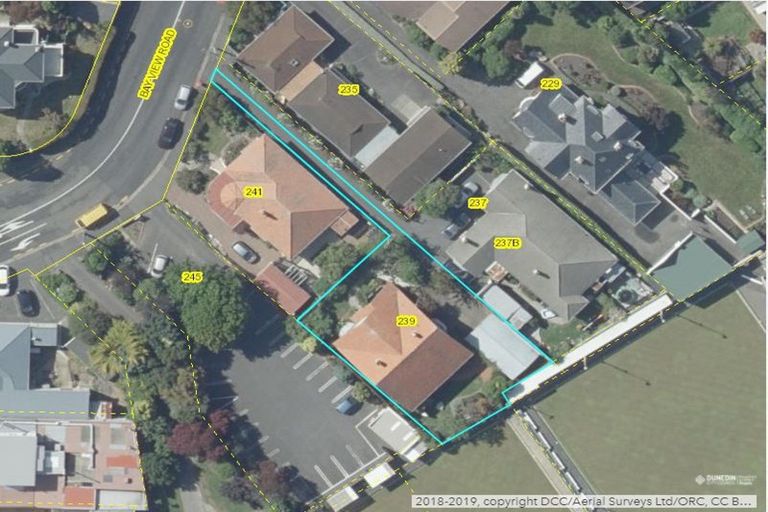 Photo of property in 239 Bay View Road, Saint Clair, Dunedin, 9012