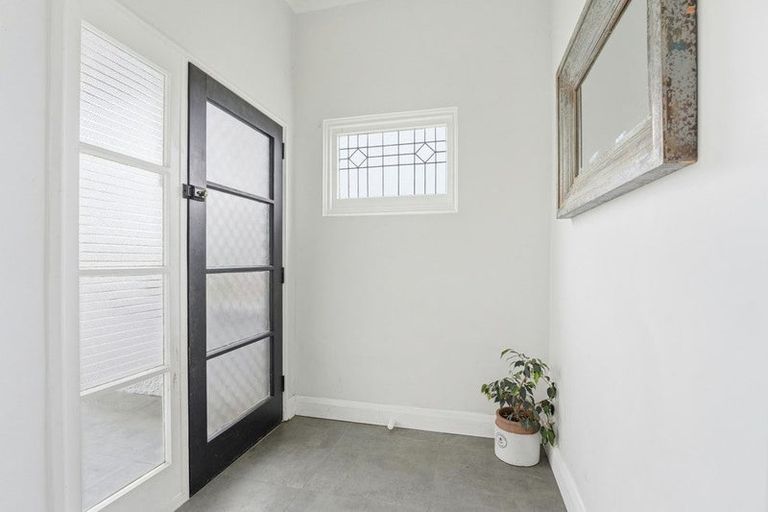 Photo of property in 96 Alma Road, Gonville, Whanganui, 4501