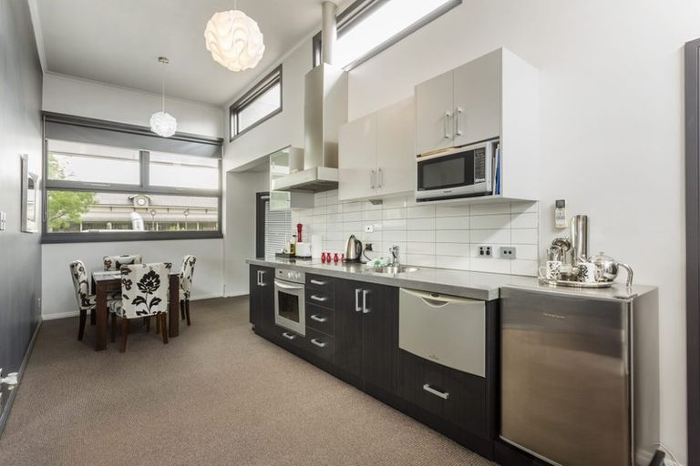 Photo of property in 6 Charlemont Street East, Ranfurly, 9332