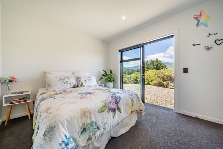 Photo of property in 13 Mount Marua Way, Timberlea, Upper Hutt, 5018