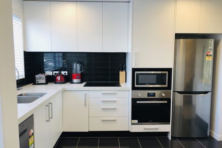 Photo of property in 10/36 Tacy Street, Kilbirnie, Wellington, 6022