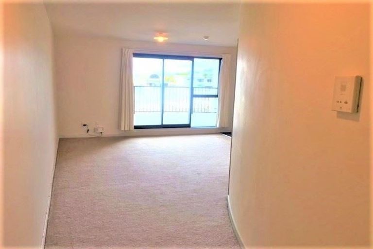 Photo of property in 11/241 Hinemoa Street, Birkenhead, Auckland, 0626