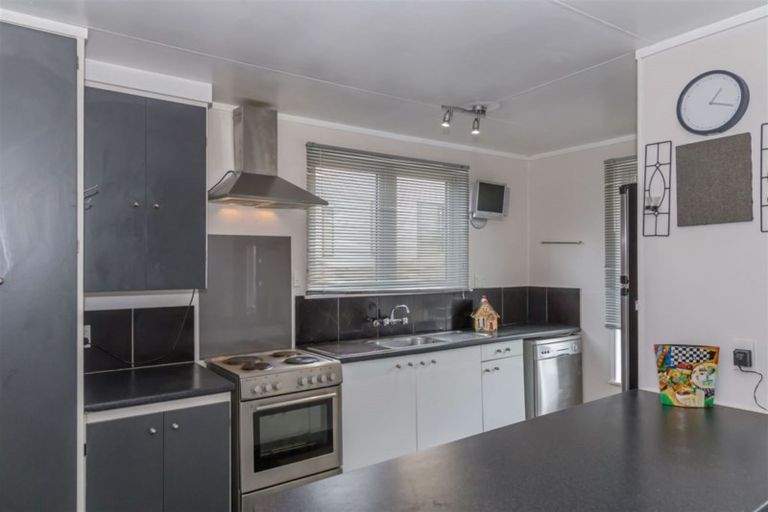Photo of property in 17 Taurus Crescent, Beach Haven, Auckland, 0626