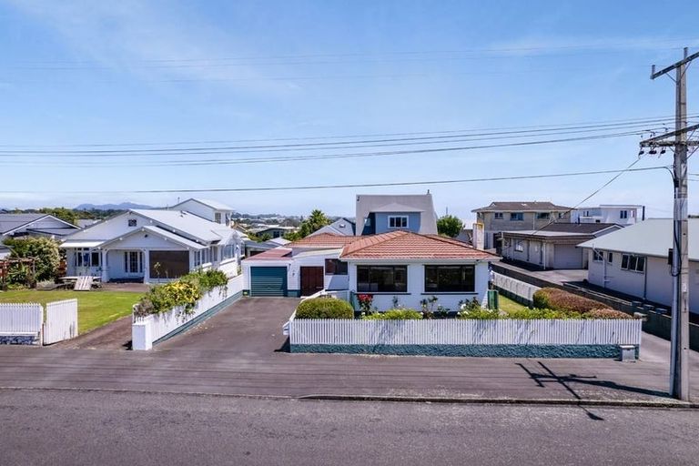 Photo of property in 14 Beach Street, Fitzroy, New Plymouth, 4312