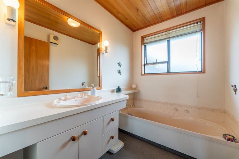 Photo of property in 325 Church Street, West End, Timaru, 7910