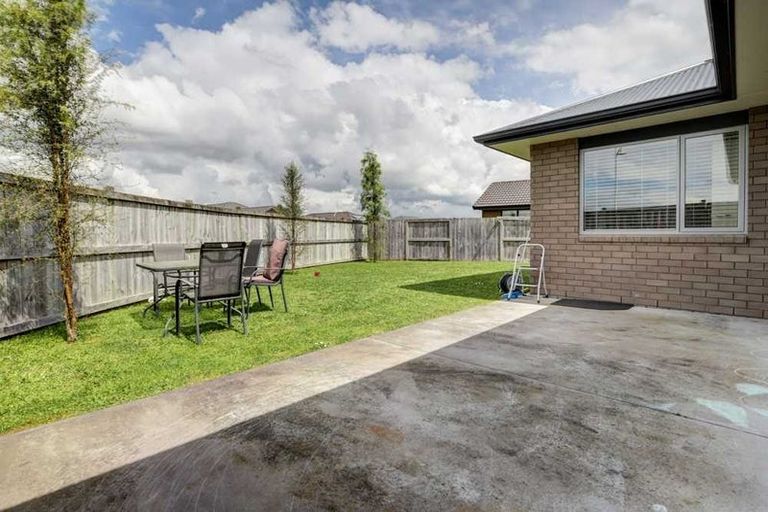 Photo of property in 21 Sirius Crescent, Rototuna North, Hamilton, 3210