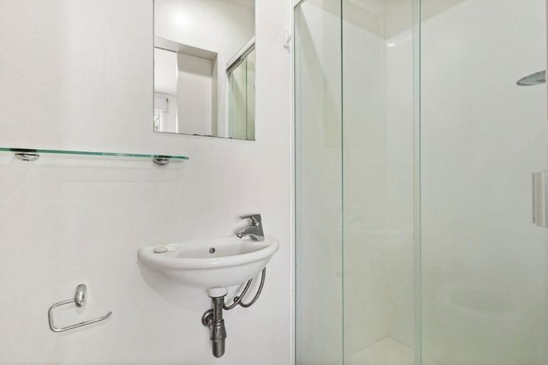 Photo of property in 34/3 Riverside Road, Orewa, 0931