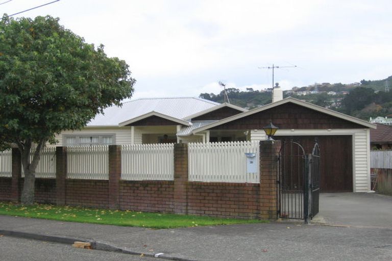 Photo of property in 38 Ariki Street, Boulcott, Lower Hutt, 5010