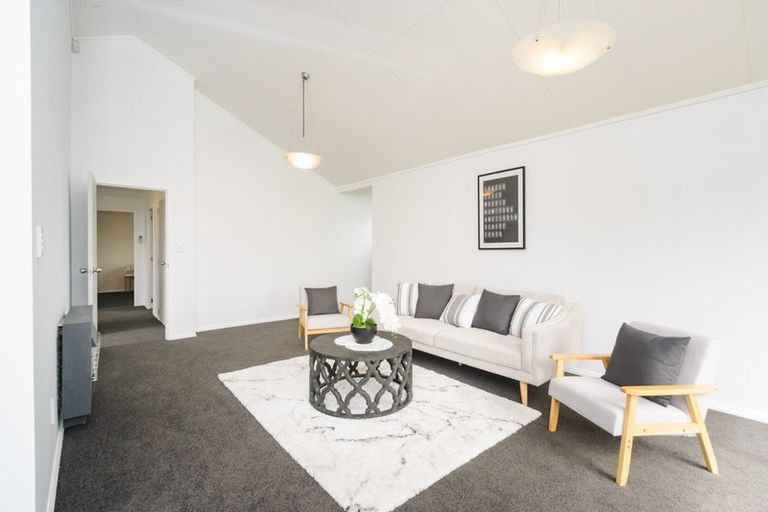 Photo of property in 19 Newton Place, Westbrook, Palmerston North, 4412