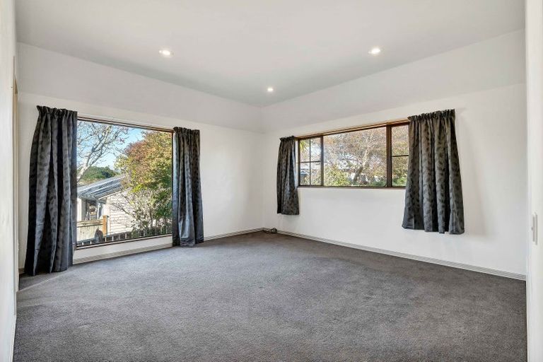 Photo of property in 90a Govett Avenue, Frankleigh Park, New Plymouth, 4310