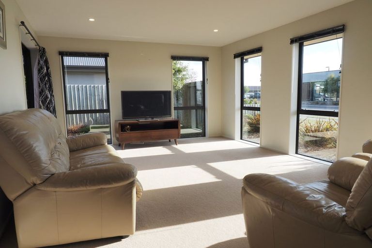 Photo of property in 6 Andesite Drive, Rolleston, 7614