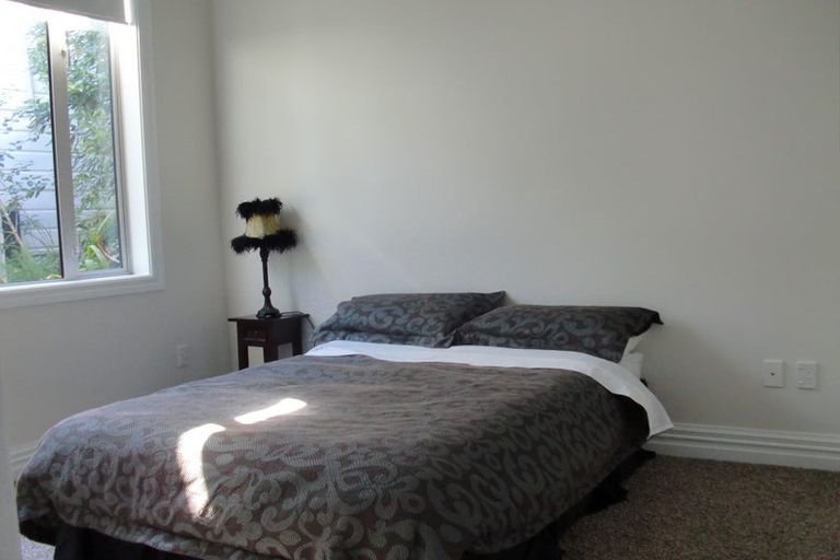 Photo of property in 26 Rangiora Avenue, Kaiwharawhara, Wellington, 6035