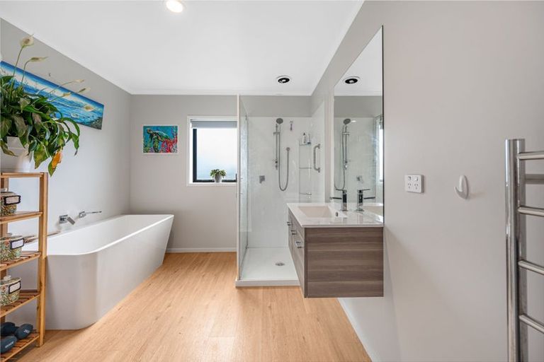 Photo of property in 14a James Foley Avenue, Pirimai, Napier, 4112