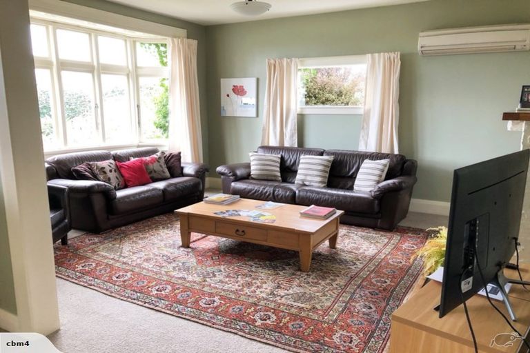 Photo of property in 48 Ure Street, South Hill, Oamaru, 9400