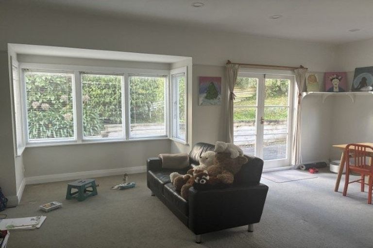 Photo of property in 33 Donald Street, Karori, Wellington, 6012