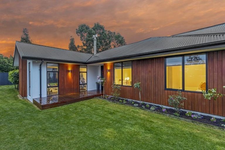 Photo of property in 10 Guilder Drive, Prebbleton, 7604