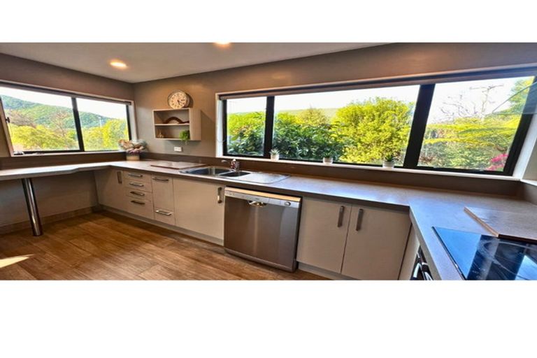 Photo of property in 5 Bayview Drive, Waikawa, Picton, 7220