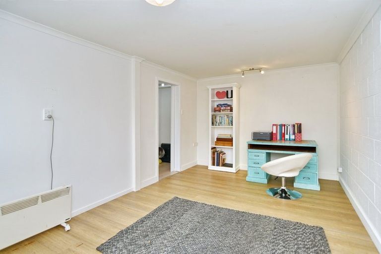 Photo of property in 9 Haig Place, Woolston, Christchurch, 8023