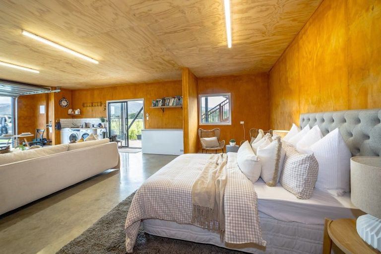 Photo of property in 50 Flax Cutter Lane, Woodside, Greytown, 5794