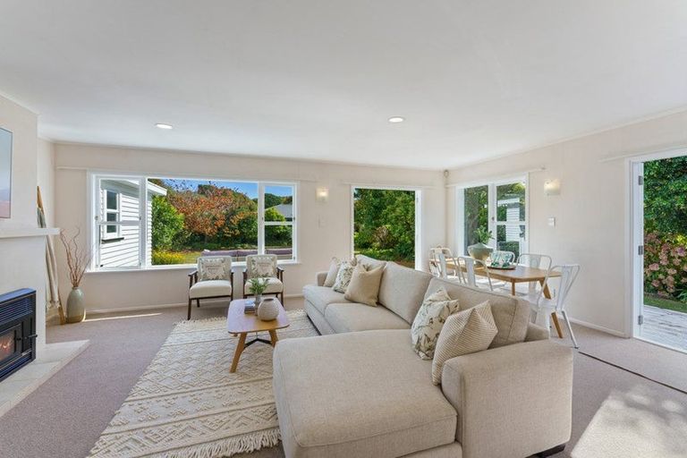 Photo of property in 12 Koromiko Road, Waikanae, 5036