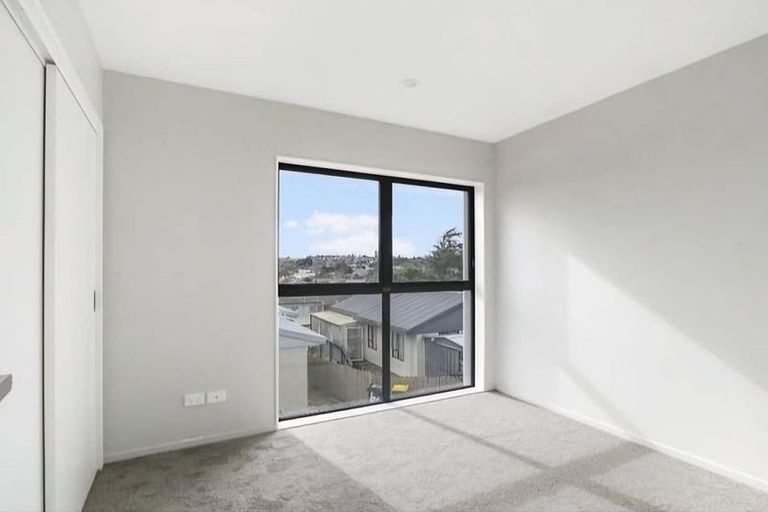 Photo of property in 11b Kimdale Place, Totara Heights, Auckland, 2105