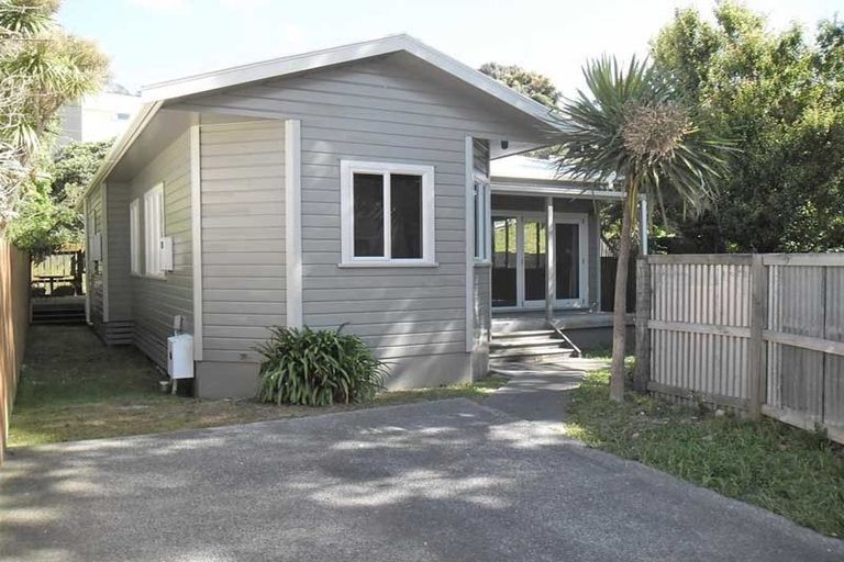 Photo of property in 19a Regent Street, Newtown, Wellington, 6021