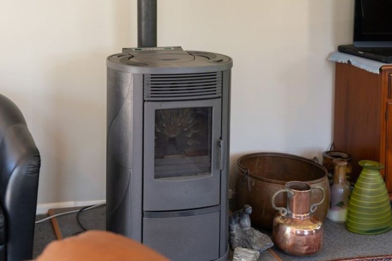 Photo of property in 39 Grey Street, Martinborough, 5711